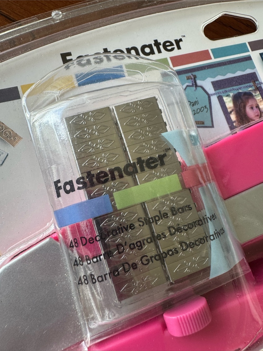 NEW EK Success Fastenater Decorative Bar Stapler 48 Decorative Staple Bars Pink - Picture 2 of 5